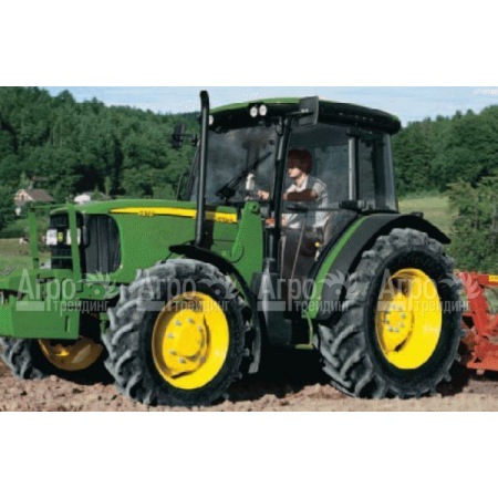 Многофункциональный минитрактор John Deere 5615  в Иркутске